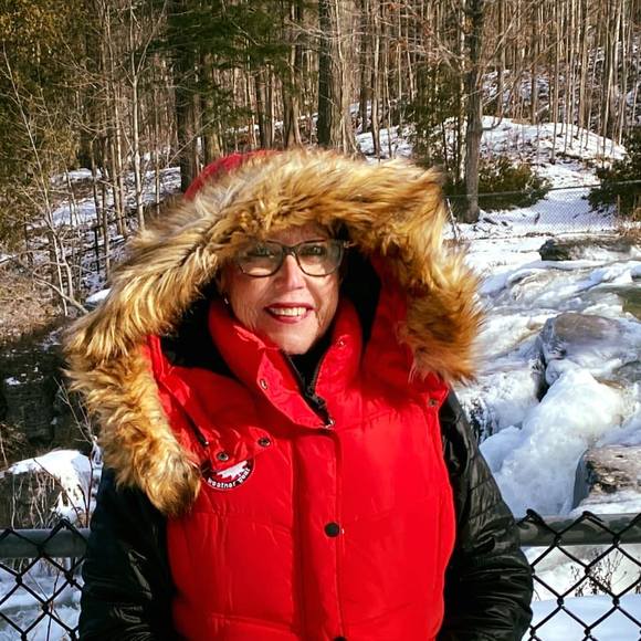 Jeanette Chajka - Poshmark Profile Picture of Jeanette Chajka (@jchajka1) on Poshmark