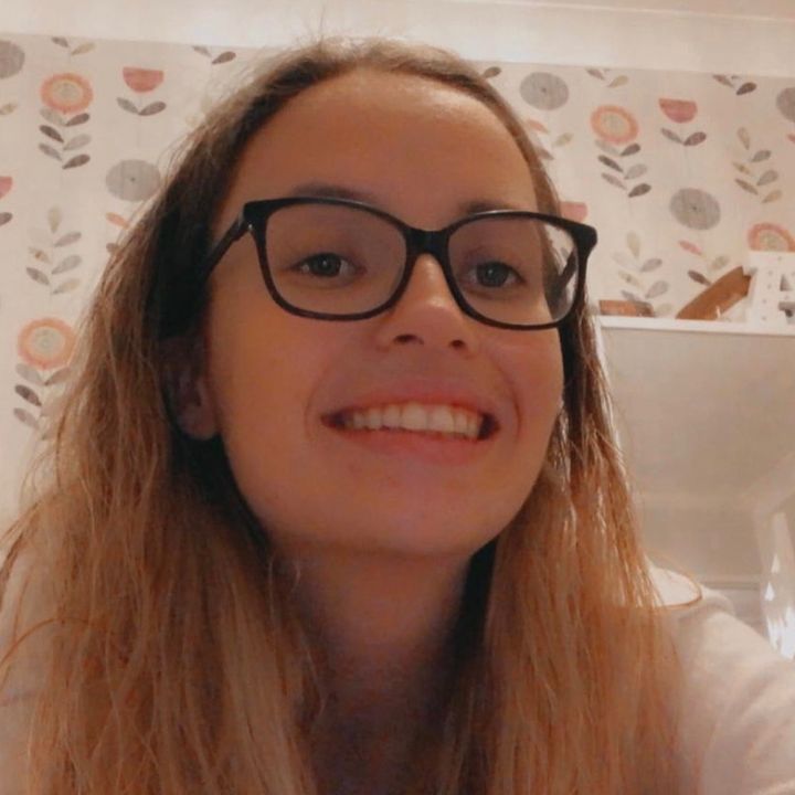 Profile Picture of Alice Little (@alicelittle) on Tiktok