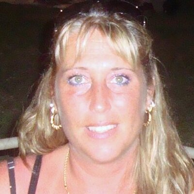 Profile Picture of Louise Deliddo (@certified41) on Twitter