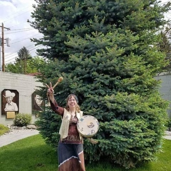 Profile Picture of Terese Vanassche (@terrasolutions) on Poshmark