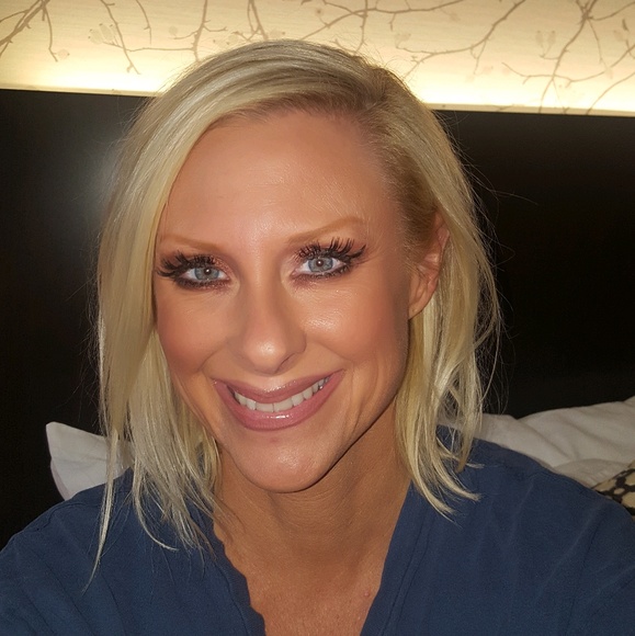 Profile Picture of Tisha Long (@tishylong) on Poshmark