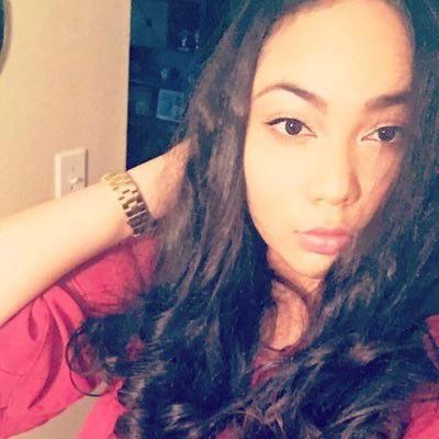 Profile Picture of Nelly George-Horton (@nellysvilee) on Twitter