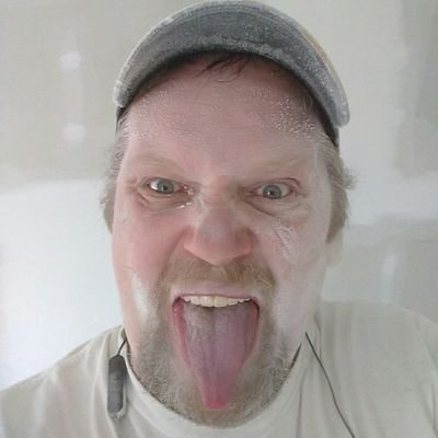 Profile Picture of Tom Wallen (@TomWallen5) on Twitter