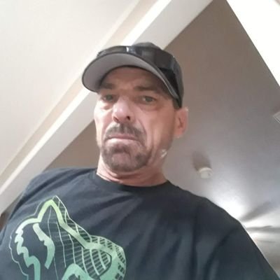 Profile Picture of Jeff Tomlinson (@jefftomlinson71) on Twitter