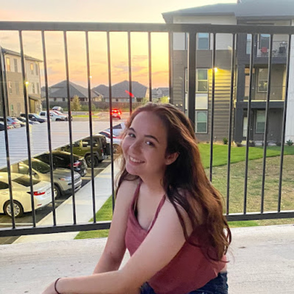 Profile Picture of Jasmine Lehmer (@lehmerja780) on Poshmark