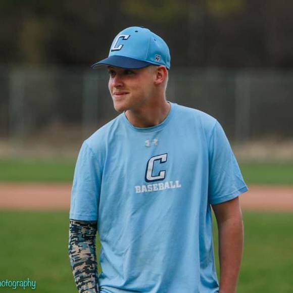 Profile Picture of David Gabrielsen (@davegabe) on Poshmark