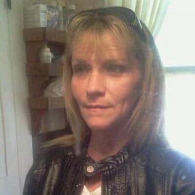 Profile Picture of Kimberly Sisson (@twin2bren66) on Twitter