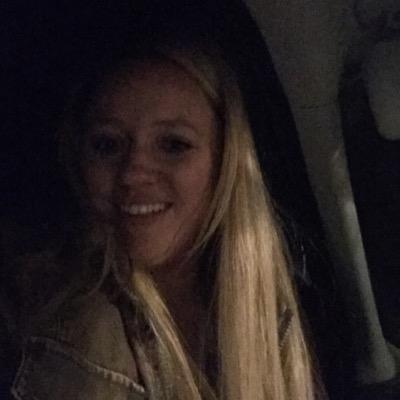Profile Picture of Roxanne Heller (@Roxiheller) on Twitter