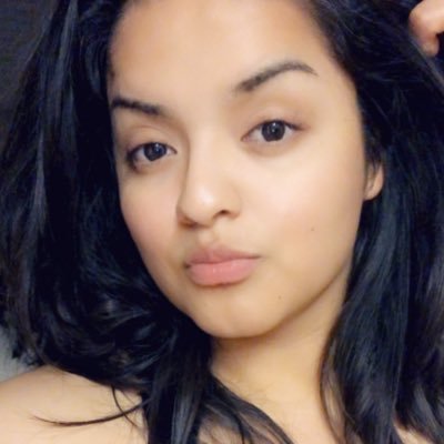 Profile Picture of Karen Deleon (@Omg_Karenn) on Twitter