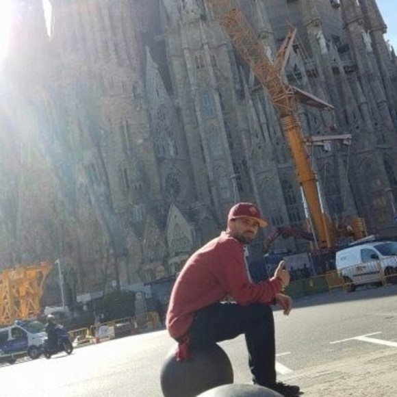 Profile Picture of Raul Guedea (@raulguedea) on Poshmark