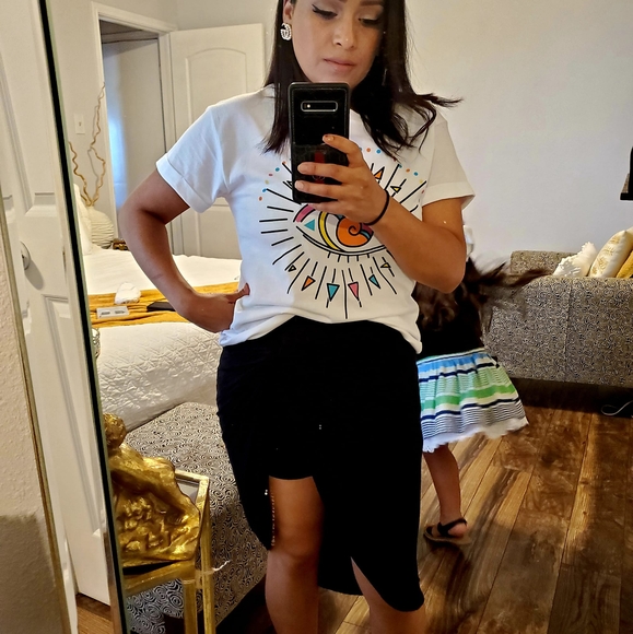 Profile Picture of Mary Servin (@maryservin) on Poshmark