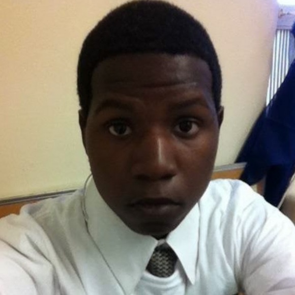 Caesar Anderson - Poshmark Profile Picture of Caesar Anderson (@caesaranderson) on Poshmark