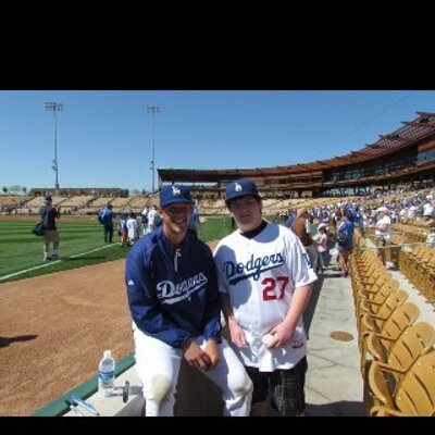 Profile Picture of Curtis Le Clair (@curtis_leclair) on Twitter