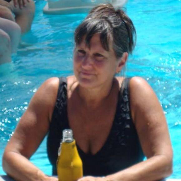 Profile Picture of Bobbie Price (@priceb17) on Poshmark