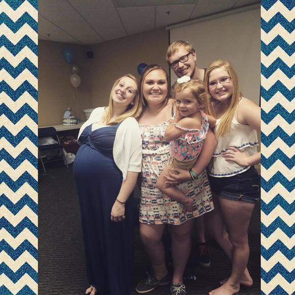 Profile Picture of Mackenzie Siders (@kenzlee94) on Poshmark