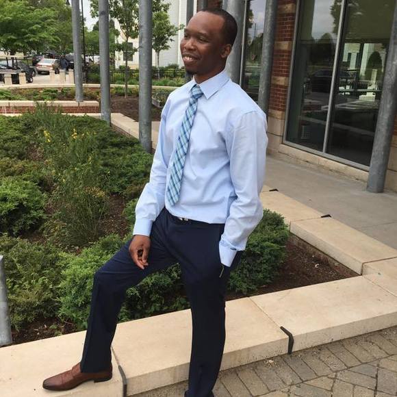 Profile Picture of Carl Joseph (@carljoseph184) on Poshmark