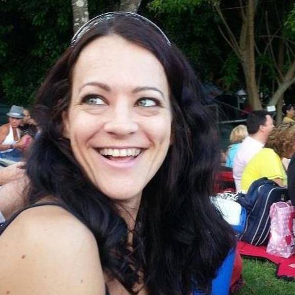 Profile Picture of Susan Paskett (@susanpaskett) on Poshmark