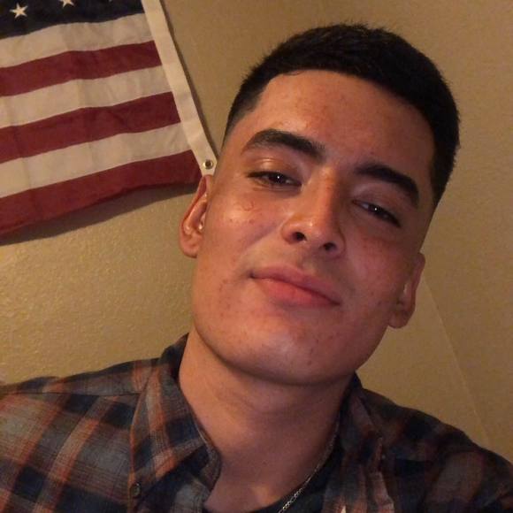 Profile Picture of Aaron fernando Luna-evans (@1234aron) on Poshmark