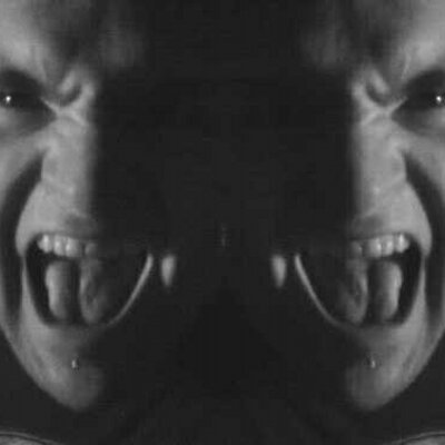 Profile Picture of Mickey Weiss (@safeshot) on Twitter