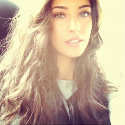 Profile Picture of Lilly Richardson (@Lillyrichards16) on Twitter