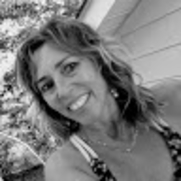 Profile Picture of Paige Lamb (@paigelamb1721) on Poshmark