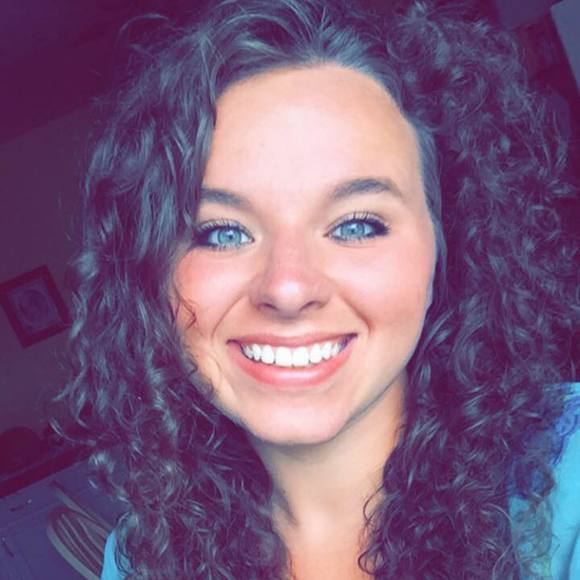 Profile Picture of Jessica Debusk (@jessicadebusk) on Poshmark