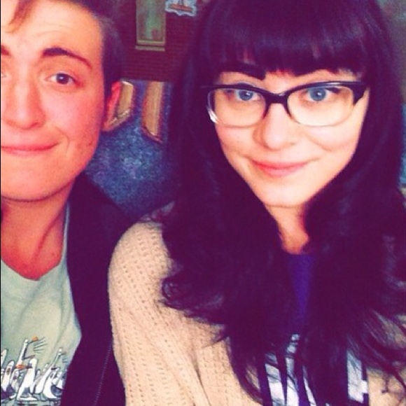 Profile Picture of Taylor Lacaillade (@honeycassette) on Poshmark