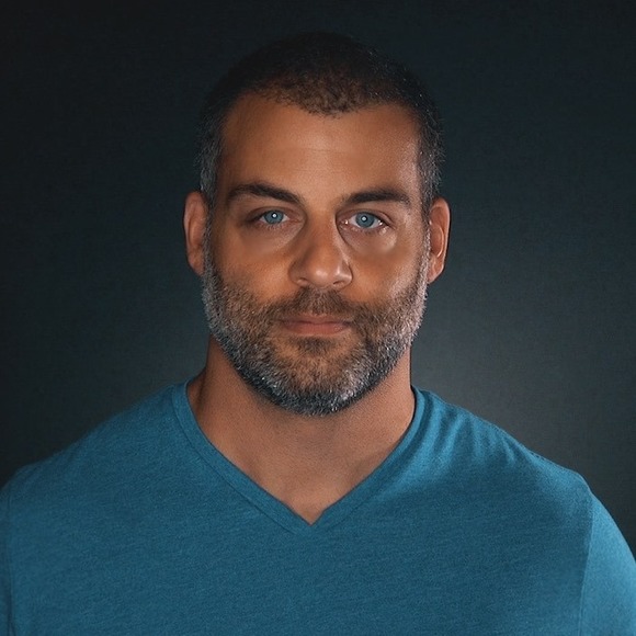 Profile Picture of Christopher Perilli (@cperilli) on Poshmark