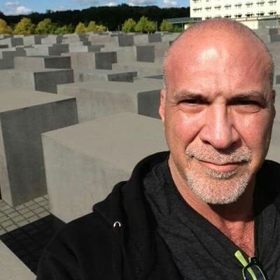 Profile Picture of Bobbi Davies (@BobbiDavies2) on Twitter