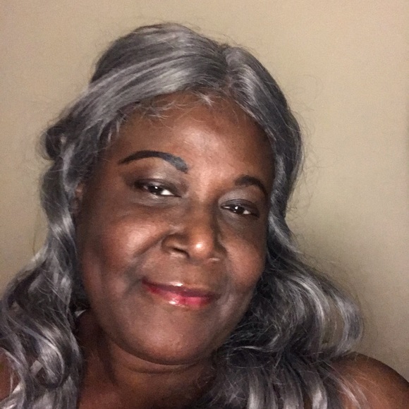 Profile Picture of Marilyn Dunbar (@ladym355) on Poshmark