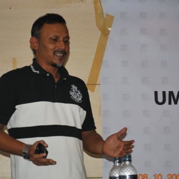 Profile Picture of Anisur Rahman (@anis_ump7) on Poshmark