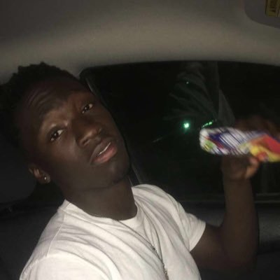 Profile Picture of Calvin Dobson (@CalvinDobson3) on Twitter