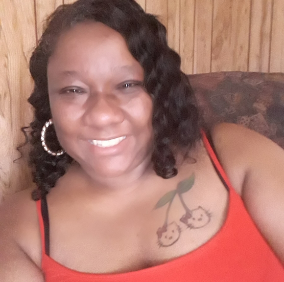 Profile Picture of Teki Coleman (@tekicoleman) on Poshmark