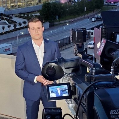 Profile Picture of Dan Snyder (@DanSnyderFOX25) on Twitter