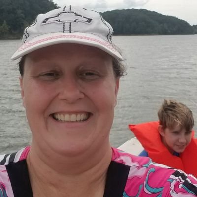 Profile Picture of Sandy Summers (@sandysummers76) on Twitter