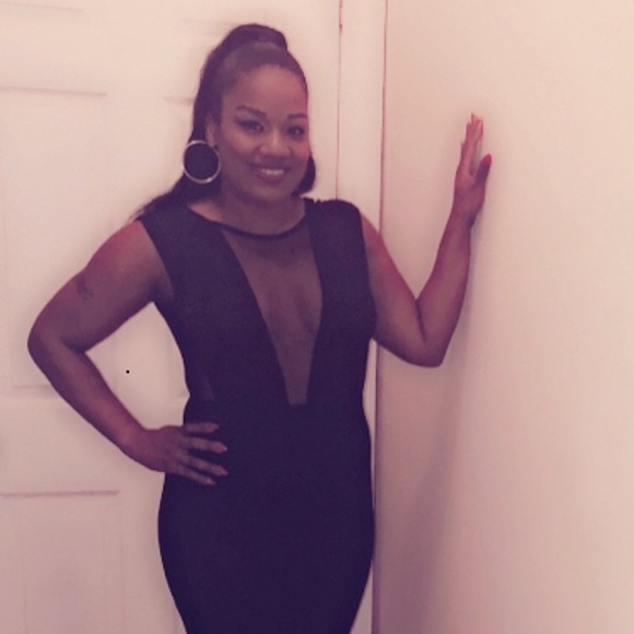 Profile Picture of Cynthia Key (@cynchris826) on Poshmark