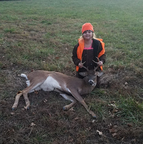 Theresa Intelmann - Poshmark Profile Picture of Theresa Intelmann (@happynurse09) on Poshmark