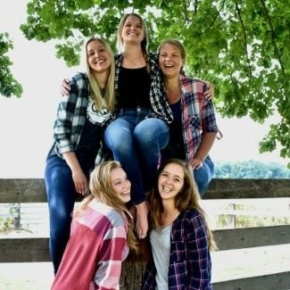 Profile Picture of Kaylee Case (@Kayycase) on Twitter