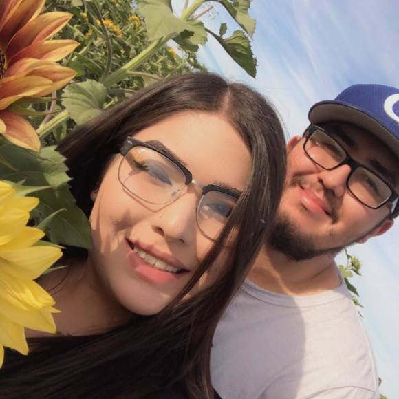 Arelene Valencia - Poshmark Profile Picture of Arelene Valencia (@arelene) on Poshmark