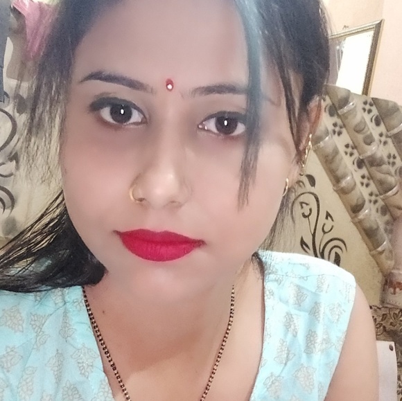Profile Picture of Reetu Reetu (@reetu728) on Poshmark