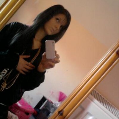 Profile Picture of Kerri Clayton (@KerriClayton) on Twitter