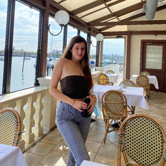 Profile Picture of Ilana Rutberg (@nickrutberg) on Poshmark