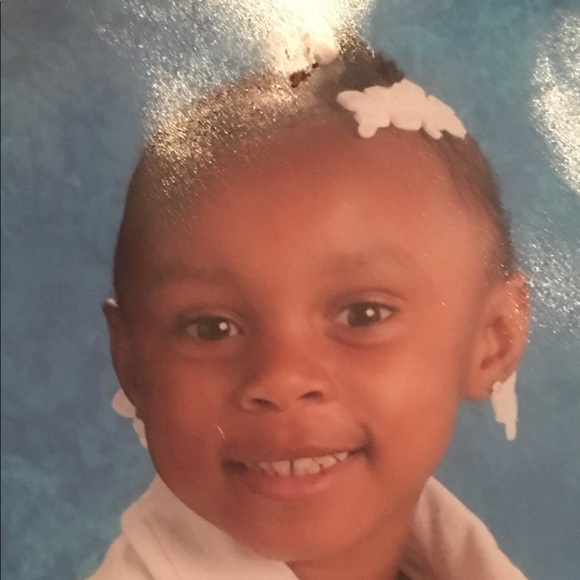 Profile Picture of Marionna Perryman (@marionna08) on Poshmark