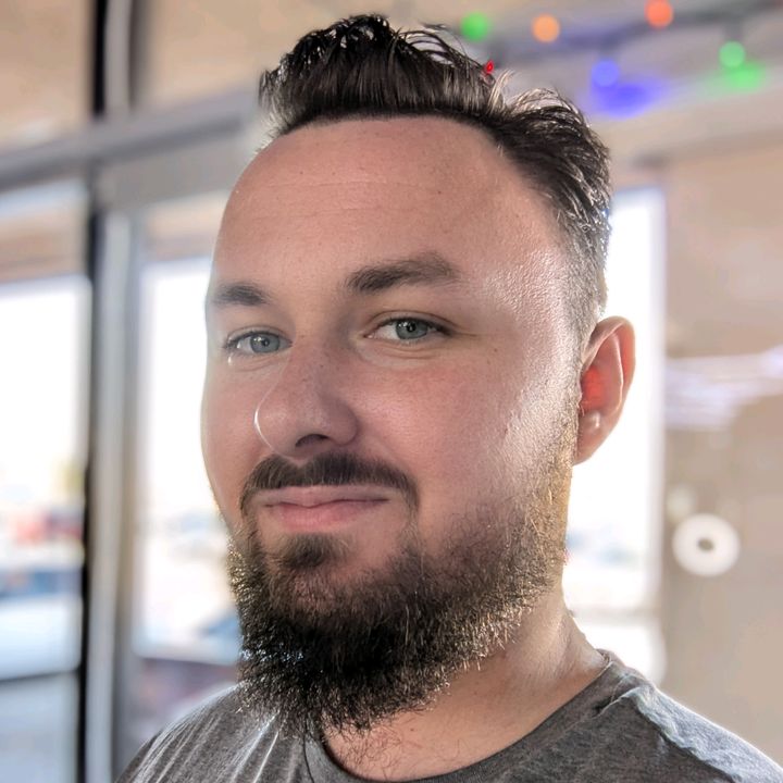 Profile Picture of eian Spriggs (@eians_aftereffects) on Tiktok