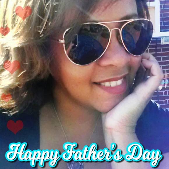 Profile Picture of Debora Rodrigues (@decrisrodrigues) on Poshmark