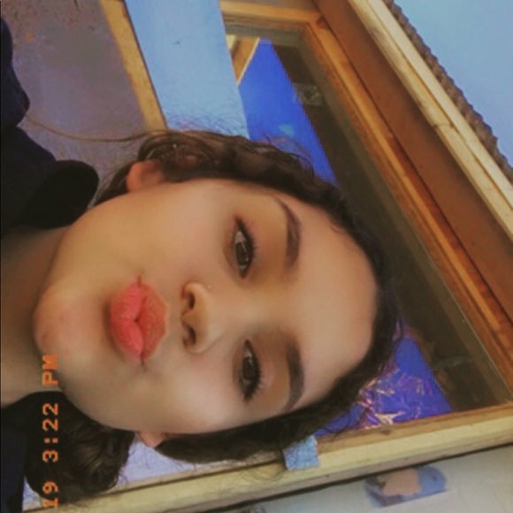 Profile Picture of Kassandra Silva (@kassandrasil507) on Poshmark