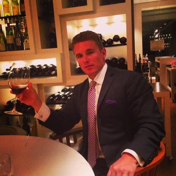 Profile Picture of Sam Burrow (@samburrow) on Poshmark