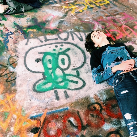 Profile Picture of Emily James (@jamesemily) on Poshmark