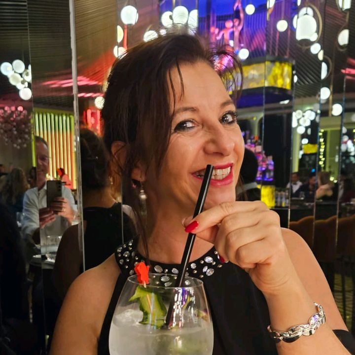Profile Picture of Barbara (@barbaraholzwarth) on Tiktok