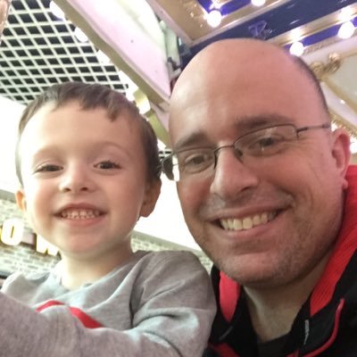 Profile Picture of Jay Rioux (@namreverof) on Twitter